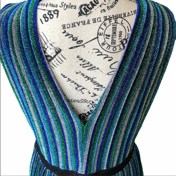 BCBG Dress size large Wore Once - Beautiful Metallic Blues and Greens dress. - Picture 12 of 15